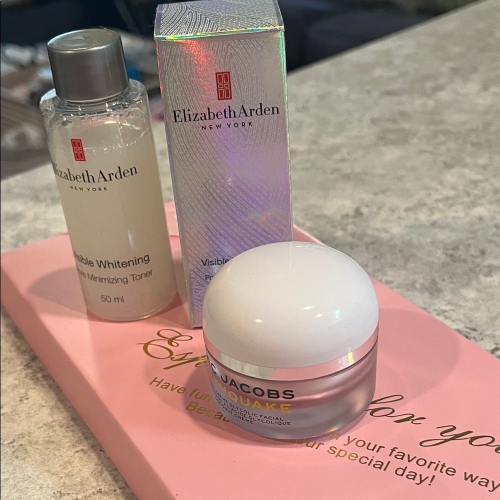 Marc Jacobs Youthquake Facial Mask - White, Silver, Pink